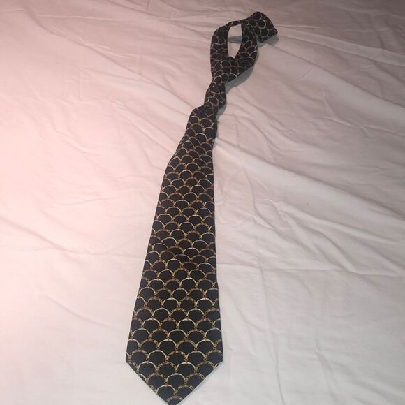 CHANEL Other - Chanel authentic tie 